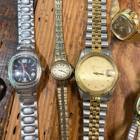 Vintage Watch Lot - Picture 5 of 8
